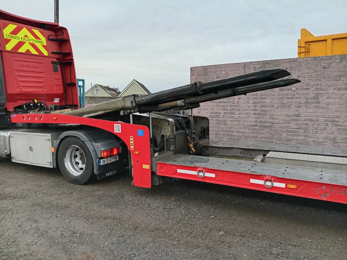 Low loader - Image 2