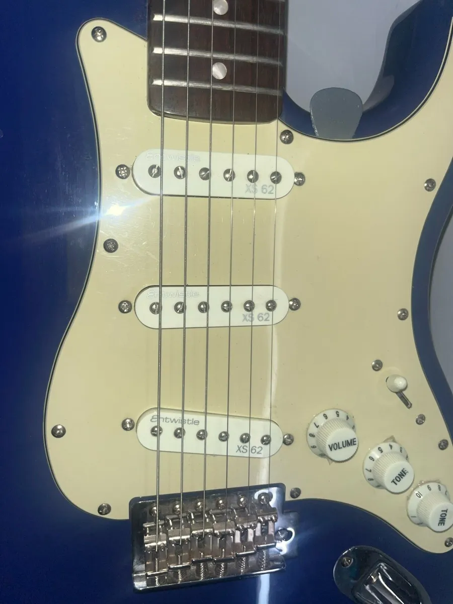 Guitar - Image 1
