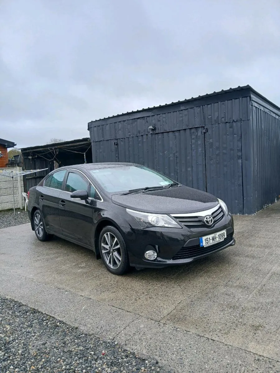 2015 Toyota Avensis Luna year Tax & Test 2.0lt D4D - Image 1