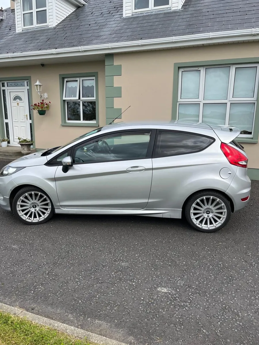 Ford Fiesta 2012 - Image 3
