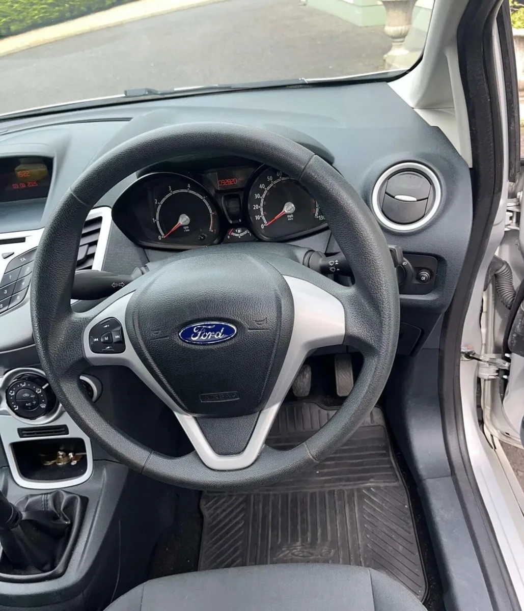 Ford Fiesta 2012 - Image 4