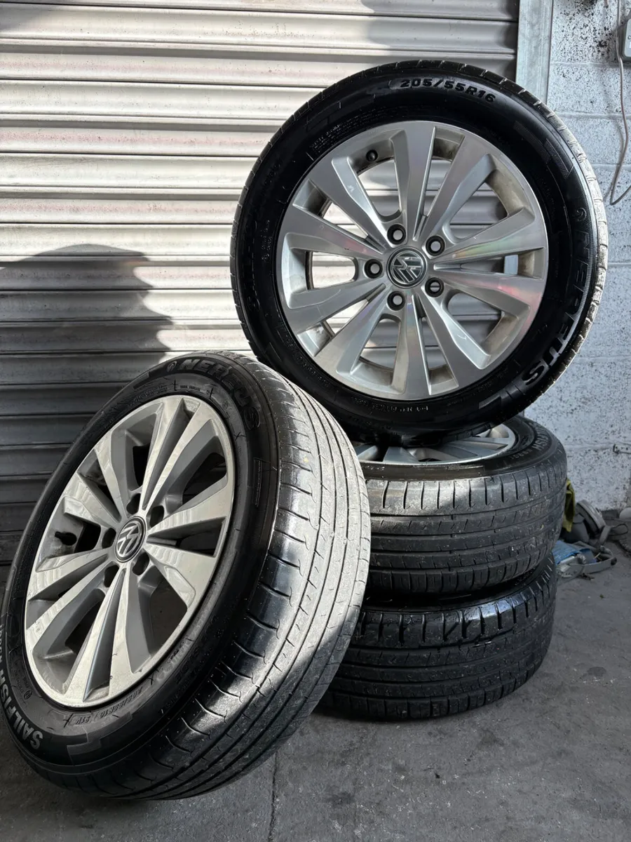 Volkswagen Golf 16” Alloys - Image 1