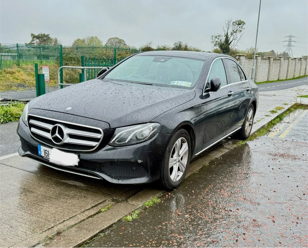E class Mercedes - Image 1