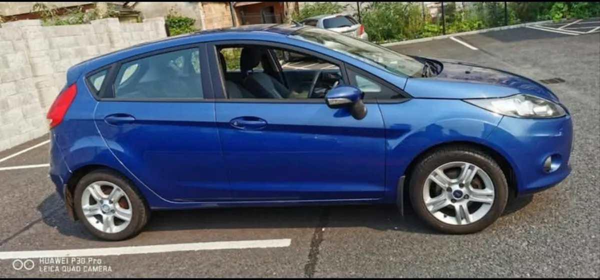 Ford Fiesta 2010 - Image 1