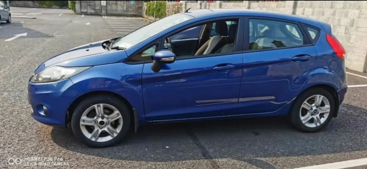 Ford Fiesta 2010 - Image 3