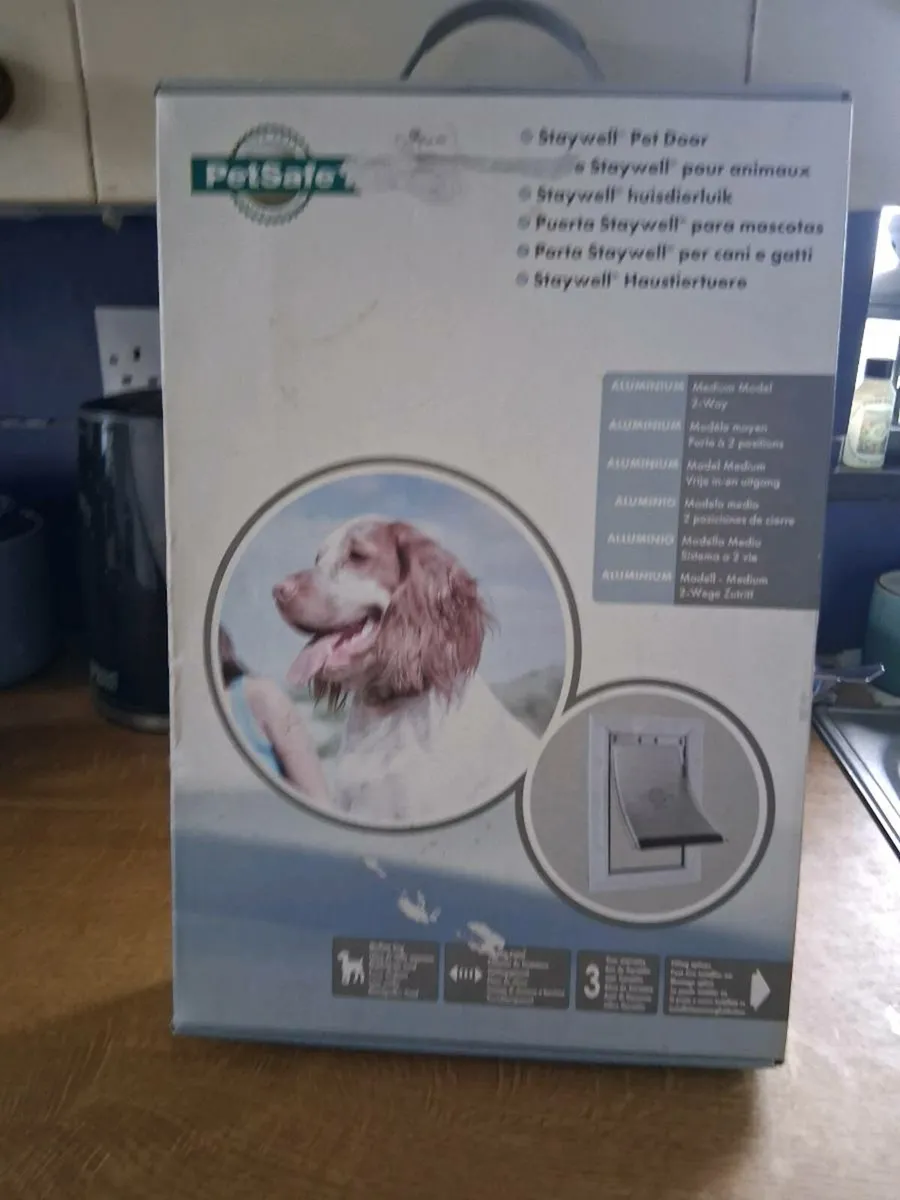 Dog flap - Image 1