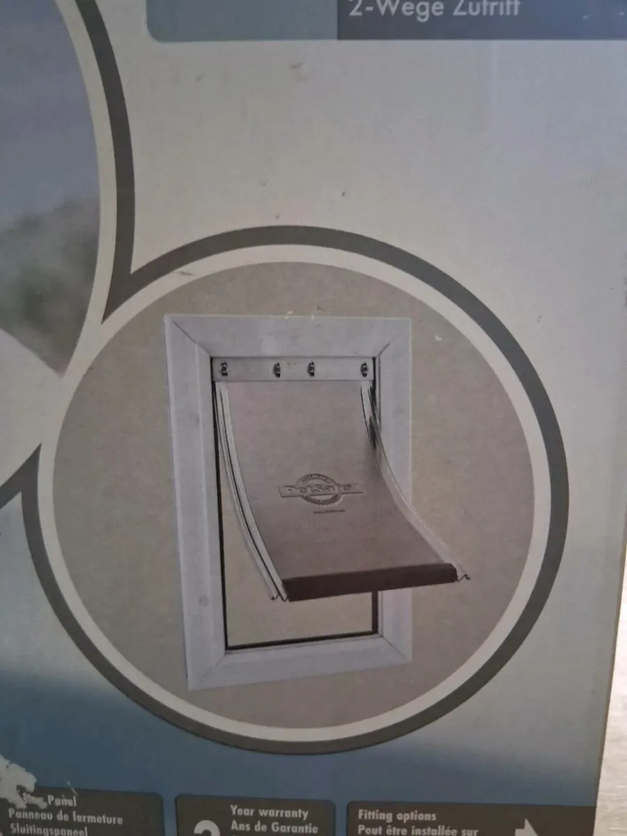 Dog flap - Image 2