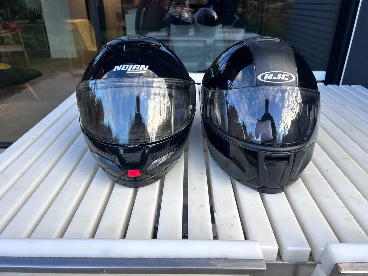Motor bike helmets - Image 1