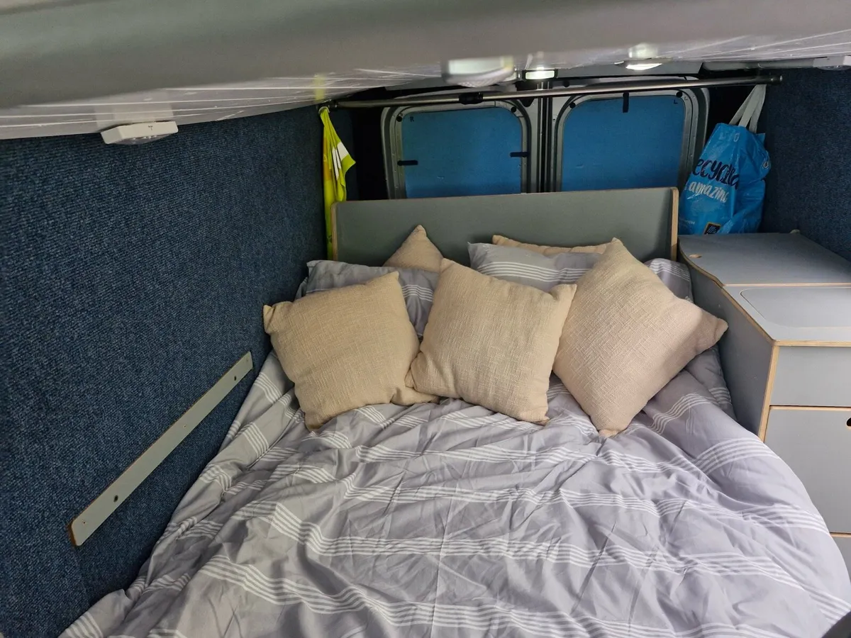 Camper Van - Image 2