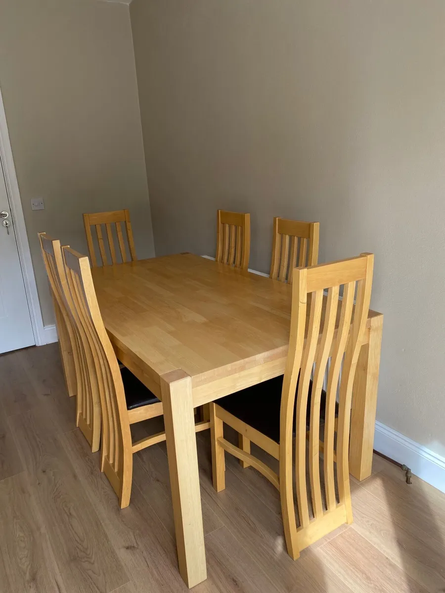 table and chairs - Image 2