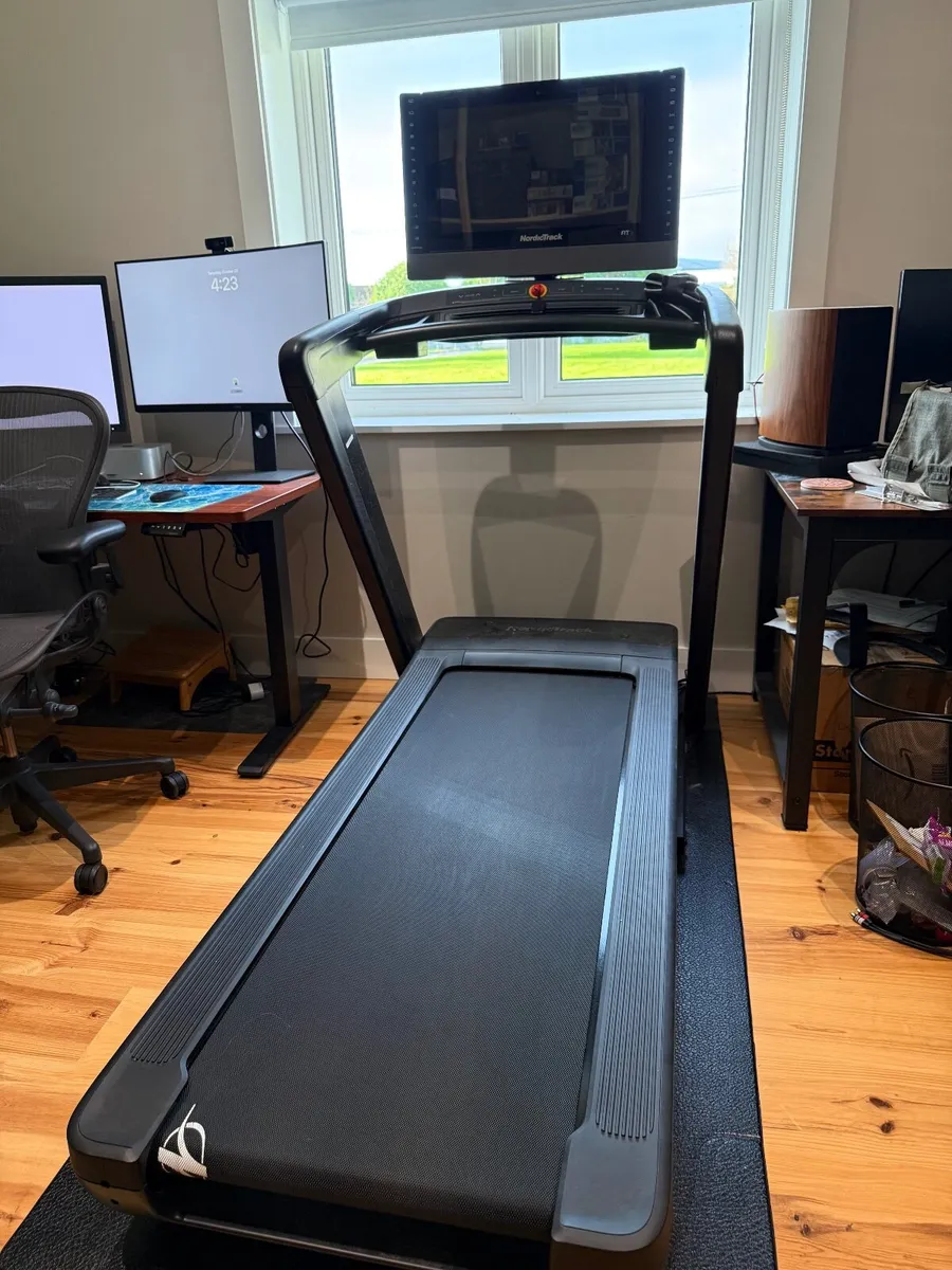 Nordictrack Treadmill 2450 - Image 1