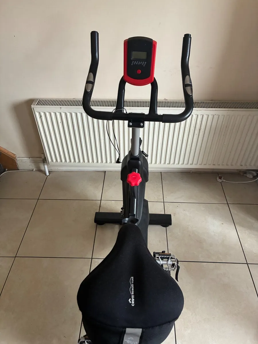 Exercise bike - Image 1