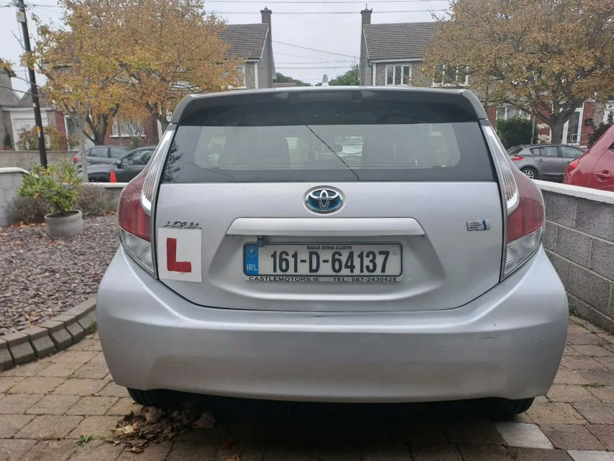 Toyota Aqua Hybrid 1.5 - Image 4