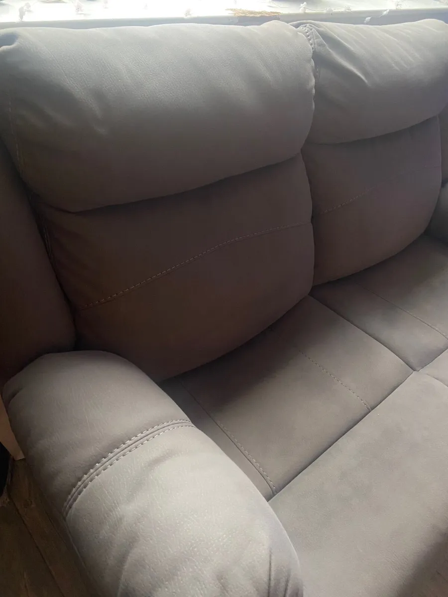 Sofa - Image 3
