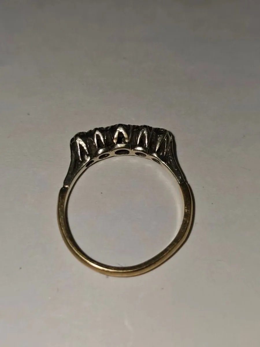 Gold engagement ring 18ct 5 stone - Image 2