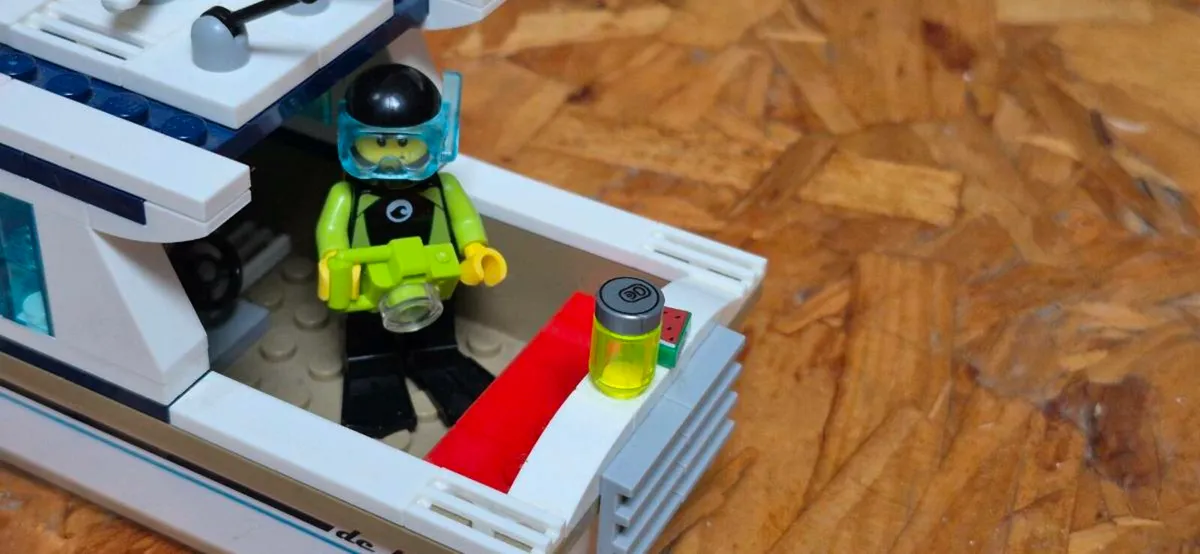 Lego set speedboat snorkeling - Image 4