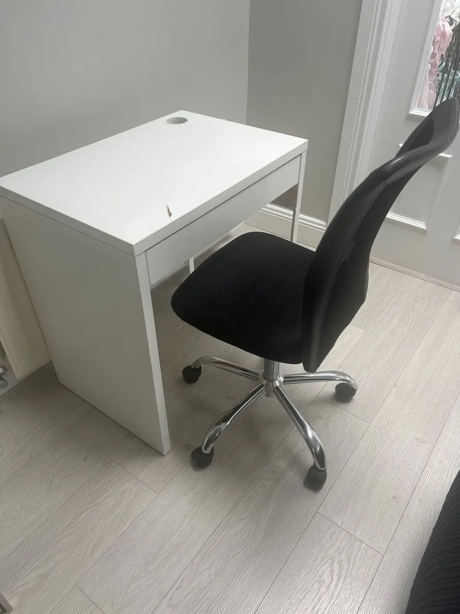 Office Desk and chair - Image 4