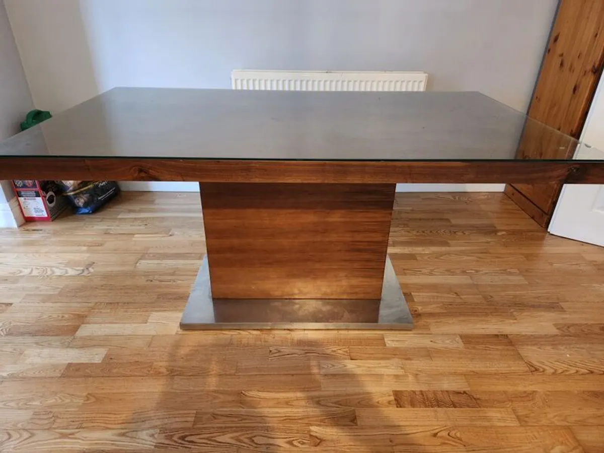 Dining table furniture - Image 1