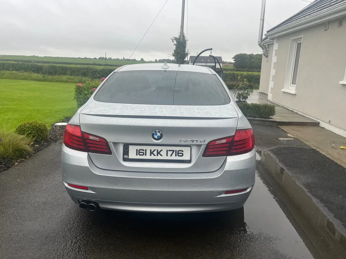 BMW 5-Series 2016 - Image 2