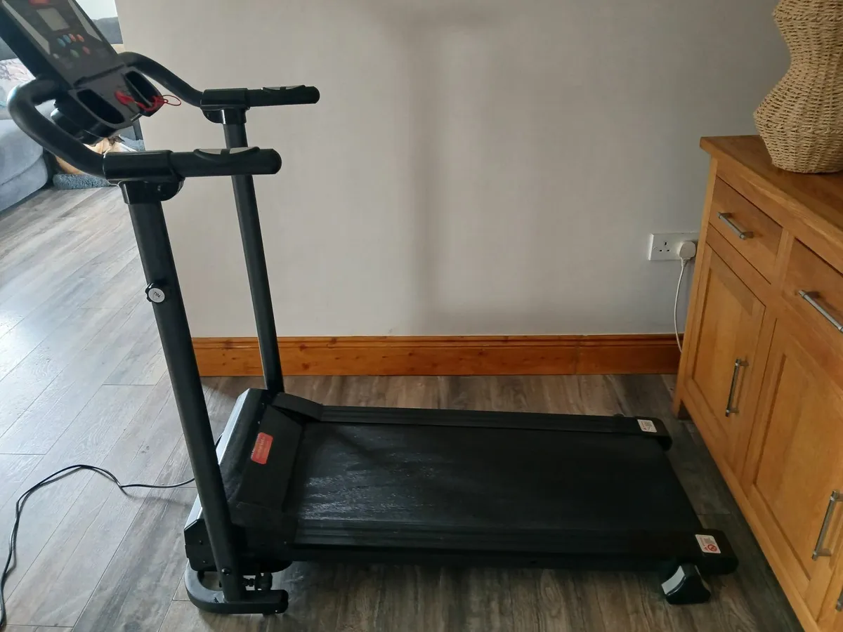 Treadmill - Image 1