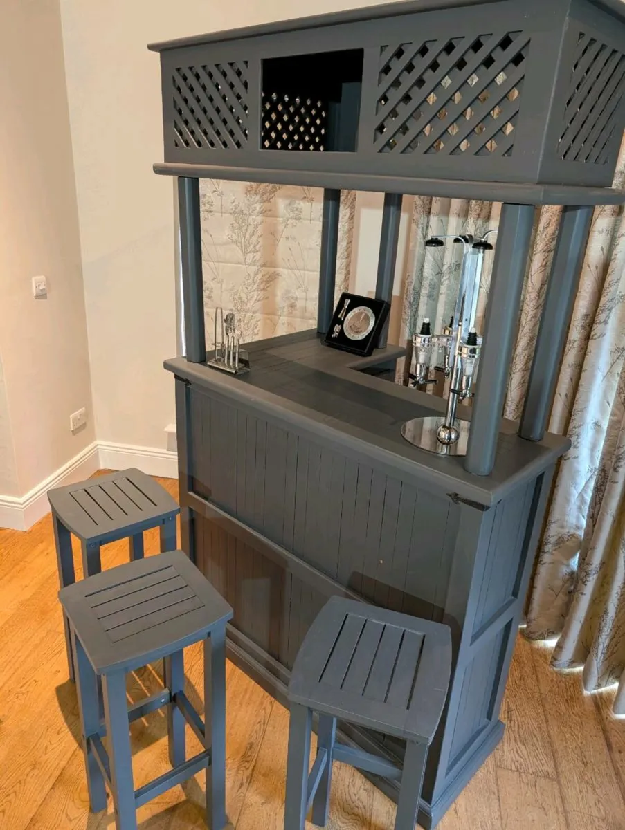 Home bar and stools - Image 2