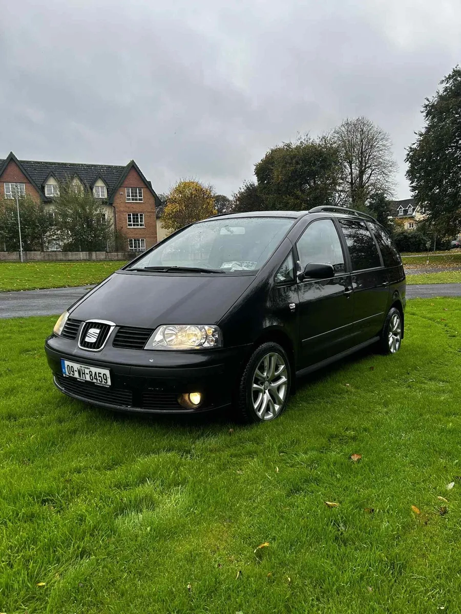SEAT ALHAMBRA 2009 2.0TDI - Image 1