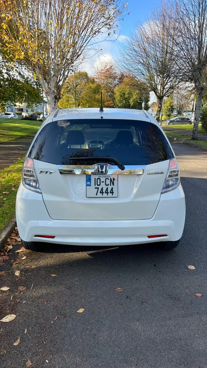 2010 HONDA FIT 1.3 HYBRID NCT 10/10/2026 - Image 3