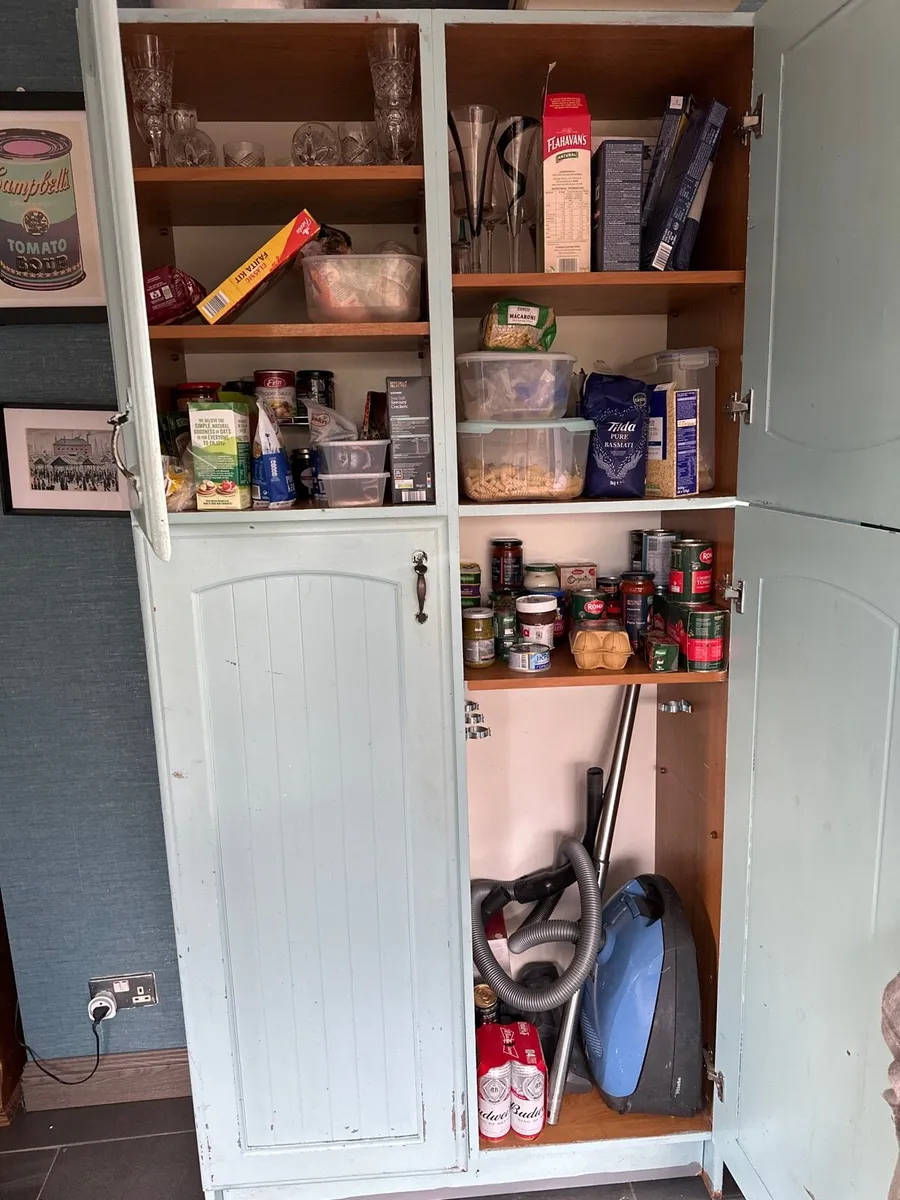 Kitchen Unit - Image 1