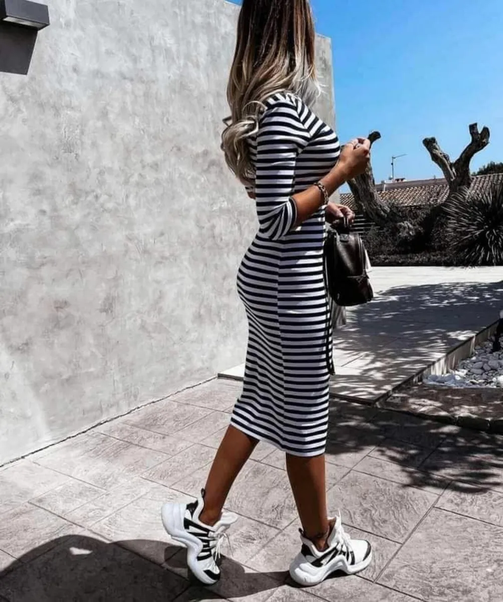 Striped Dresses woman - Image 4