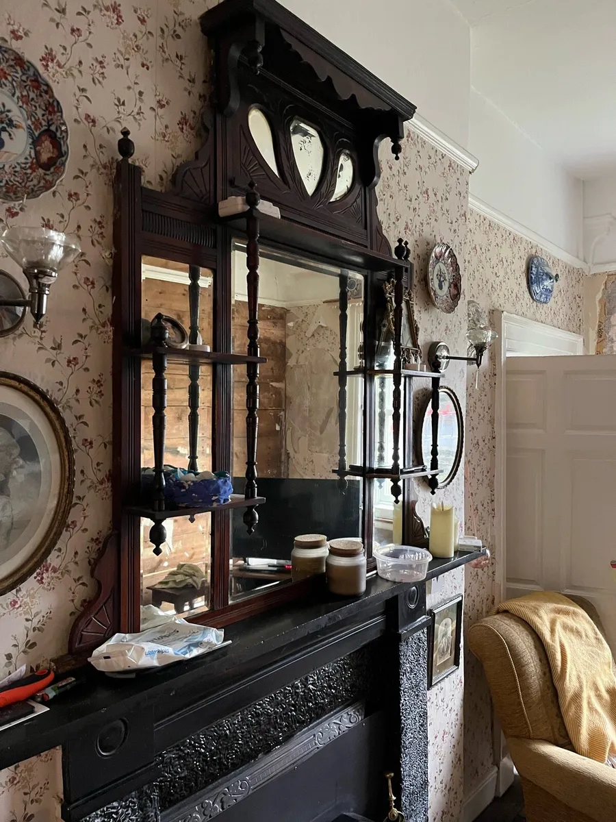 Antique mirror for mantelpiece - Image 1