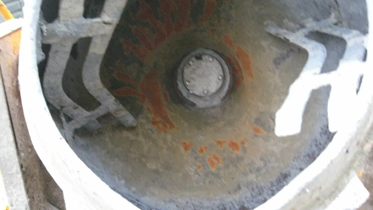 Cement mixer - Image 4
