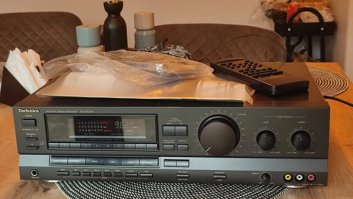 TECHNICS SA-GX200 Receiver/Amplifier. Factory Cond - Image 1