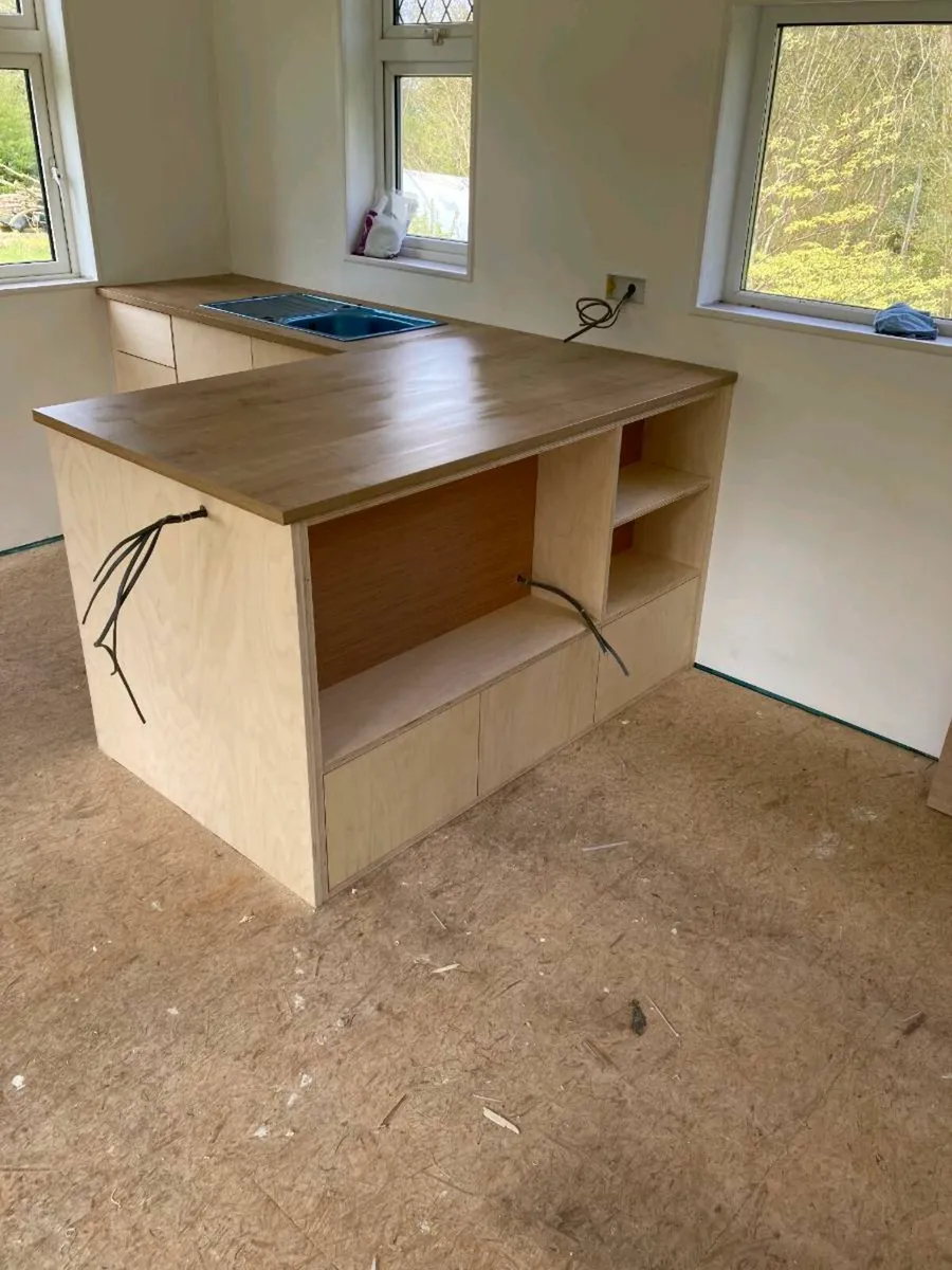 Cabinet maker - Image 3