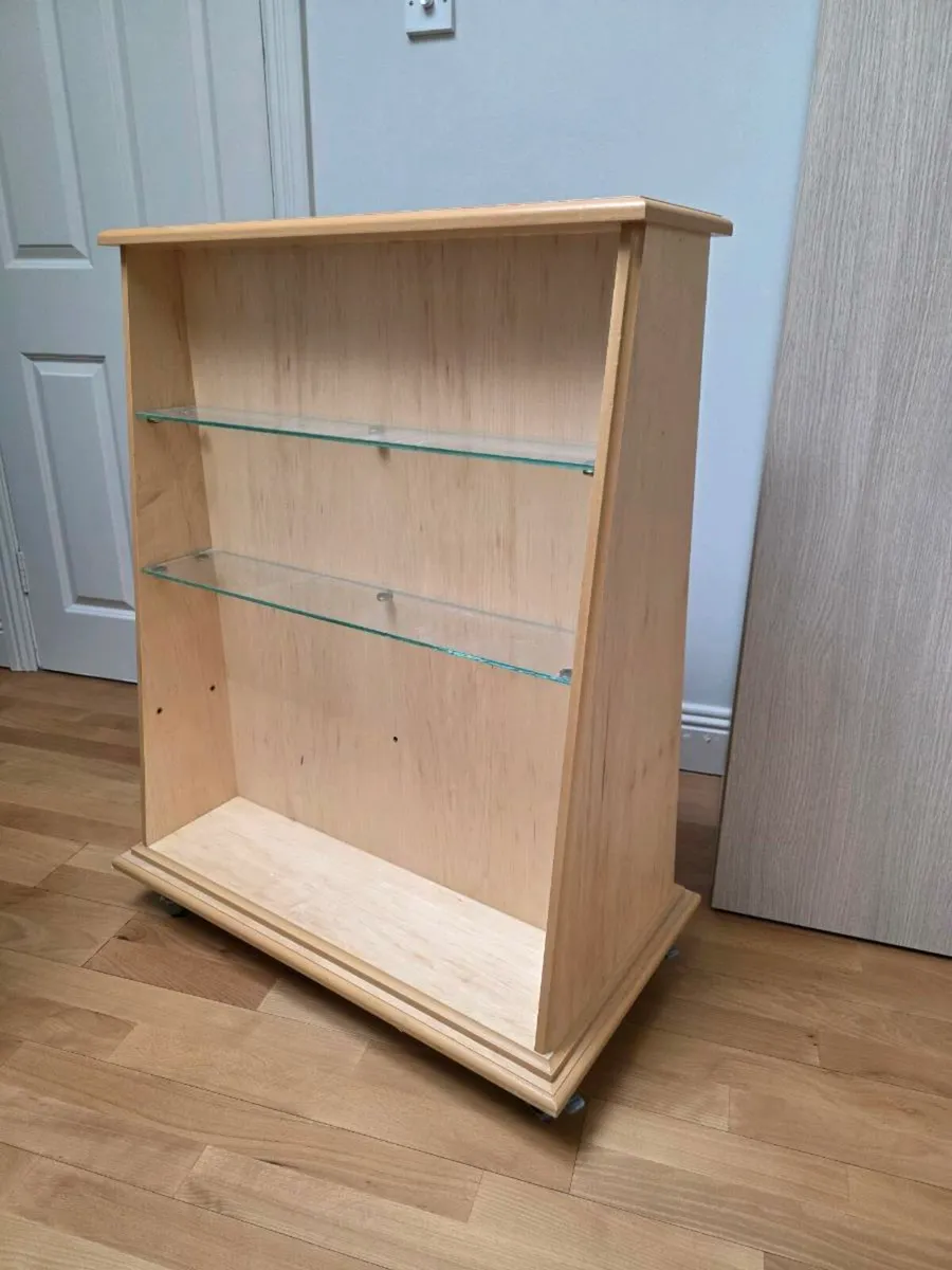 Shop display unit. - Image 1
