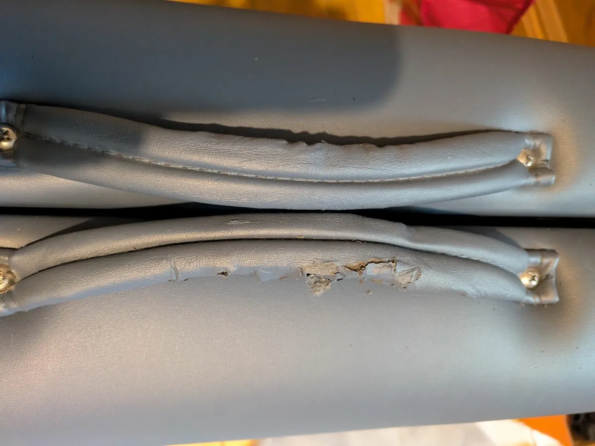 Massage Couch - Image 4