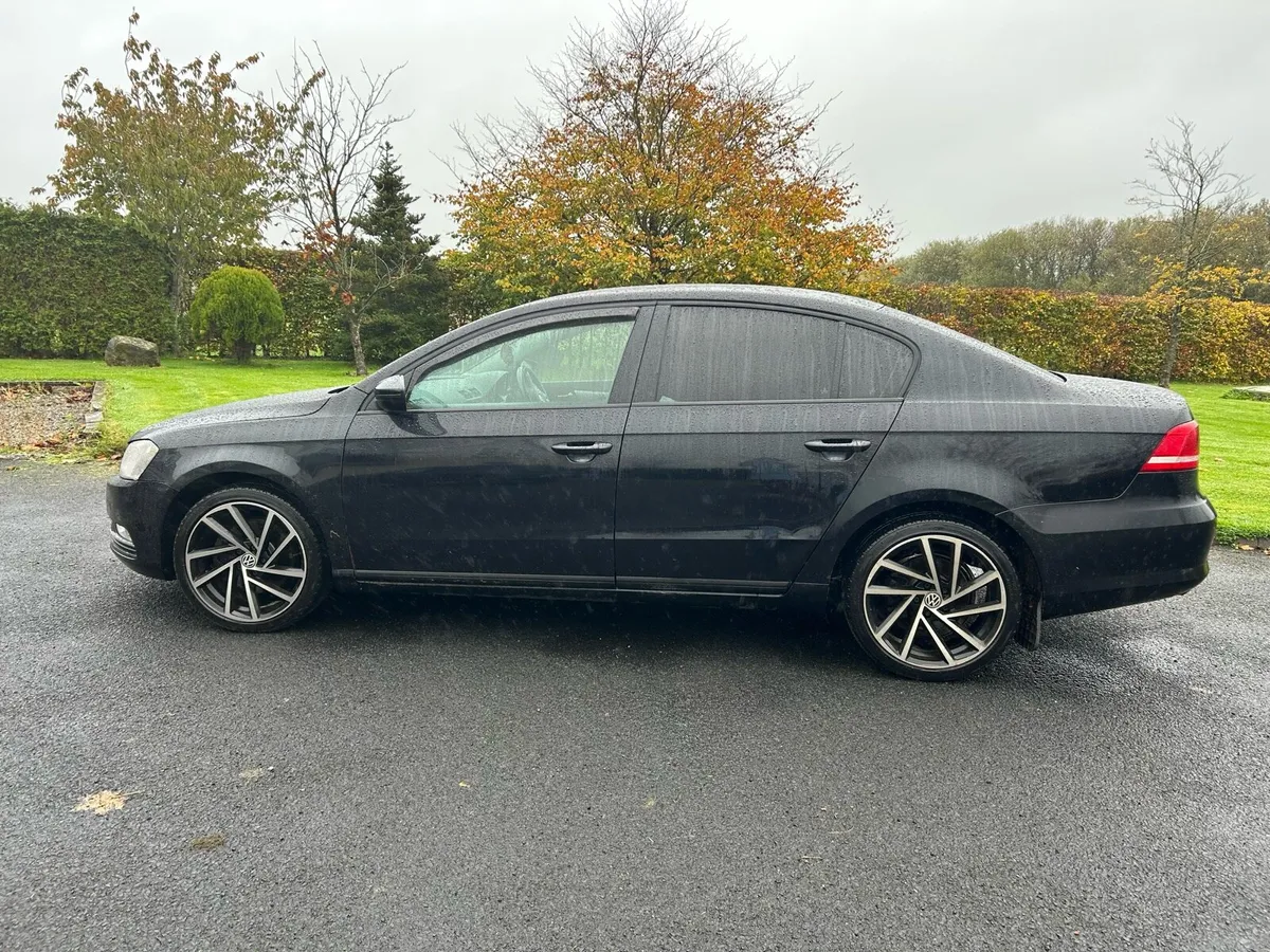 Car - Image 2
