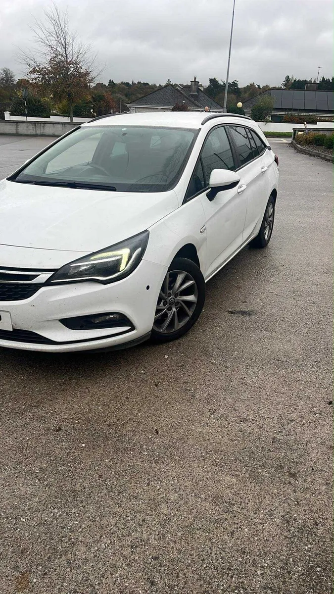 Vauxhall Astra - Image 2