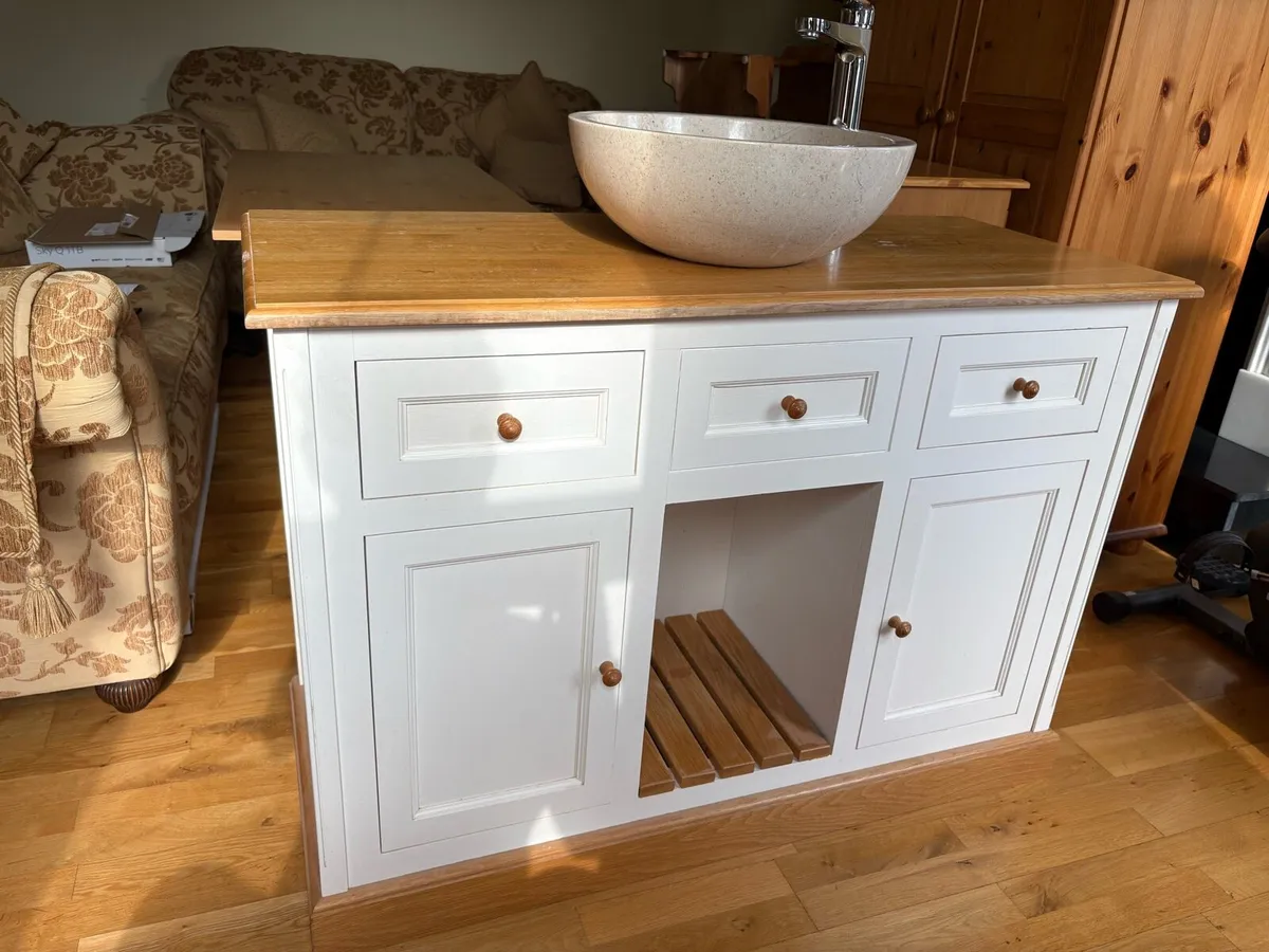 Vanity Unit, Sink & Mirror - Image 2