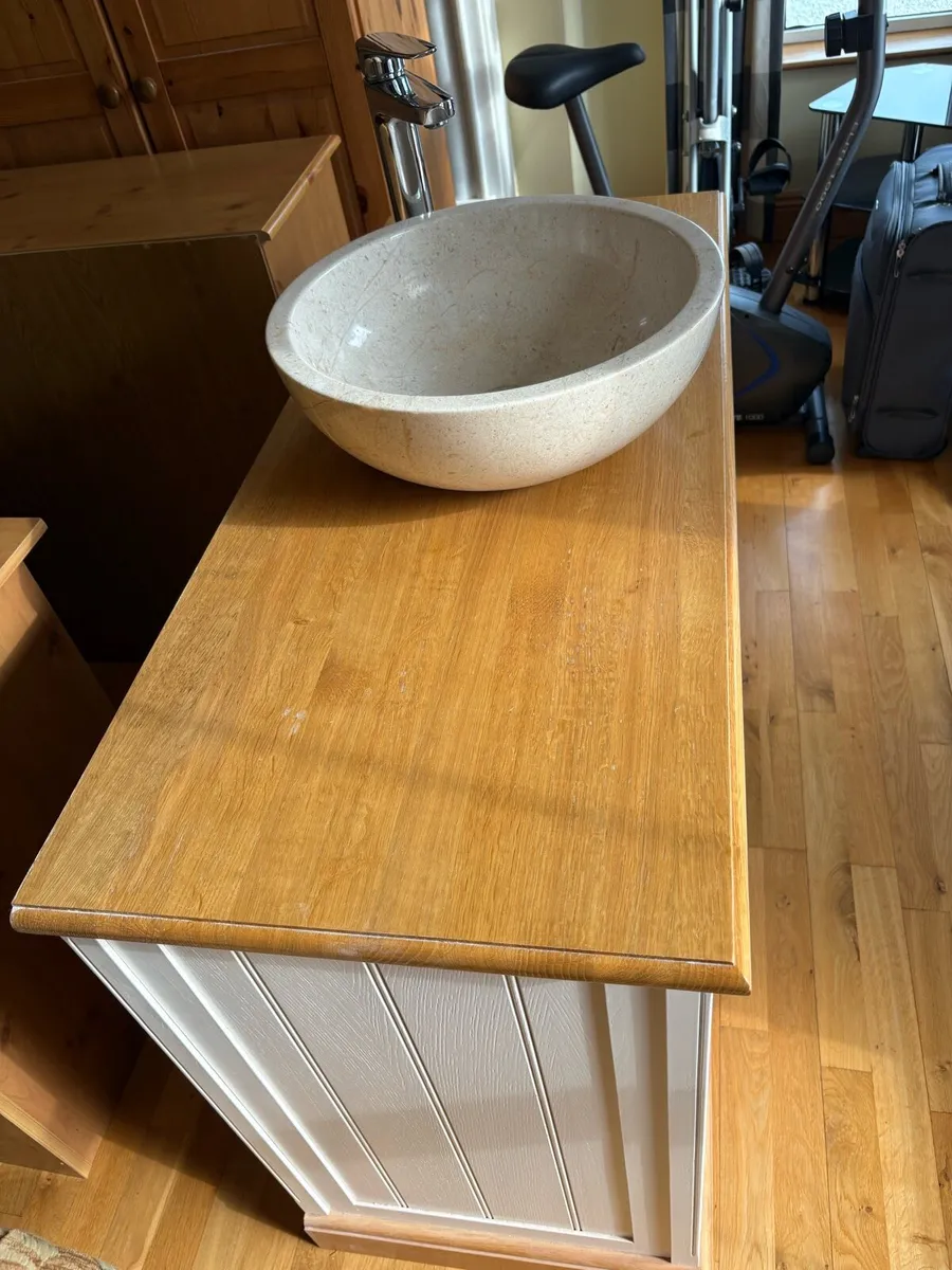 Vanity Unit, Sink & Mirror - Image 3