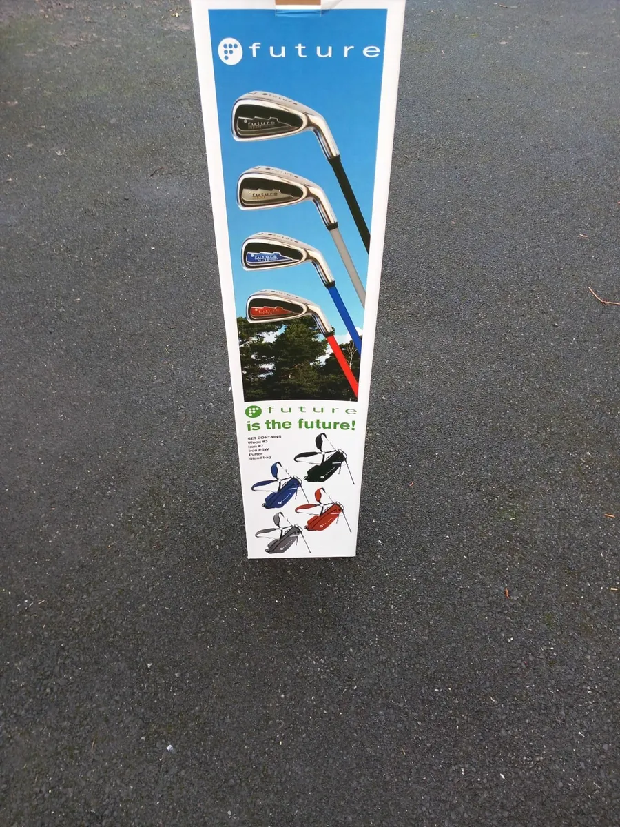 Junior left hand golf set - Image 1