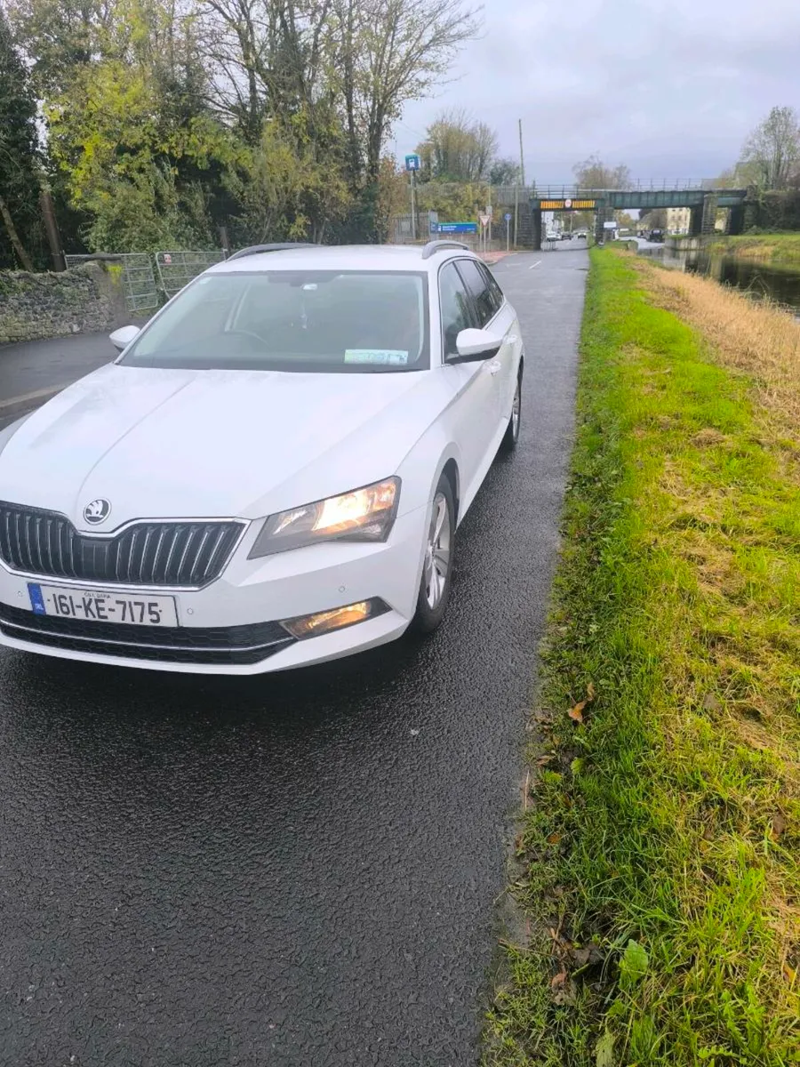 Skoda Superb Automatic 1.6 DSG - Image 1