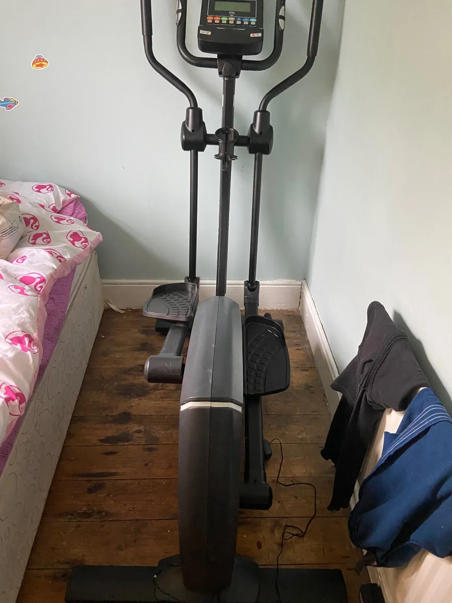 BH Fitness Crystal 2.0 Cross Trainer - Image 3