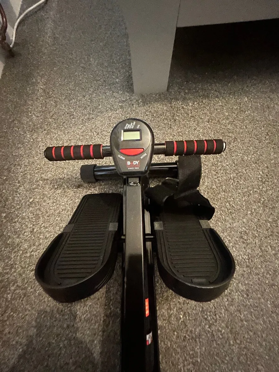 Rowing machine - Image 3