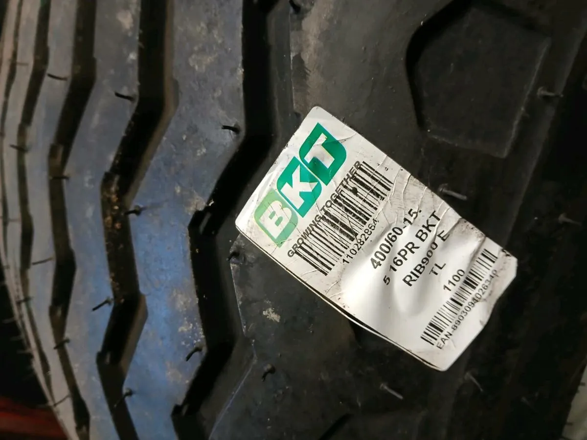 Wide implement tyres - Image 3