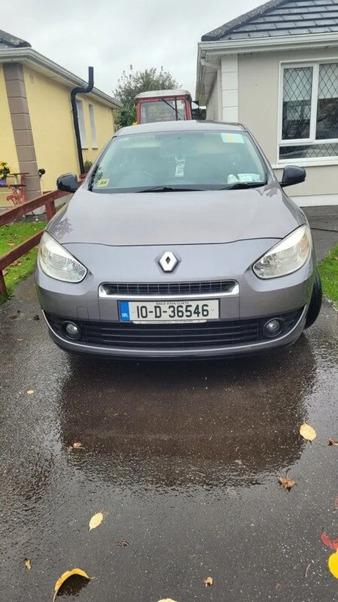 2010 Renault Fluence - Image 1