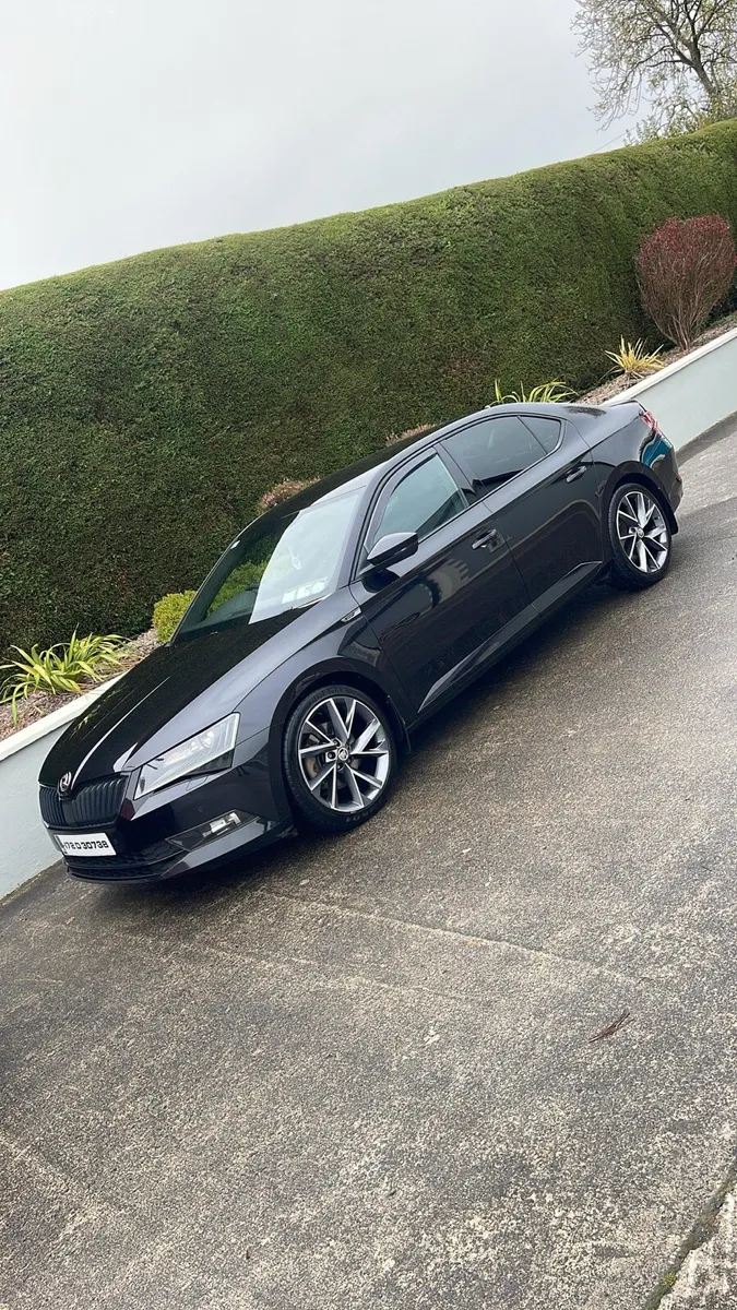 Skoda Superb Sportsline - Image 1