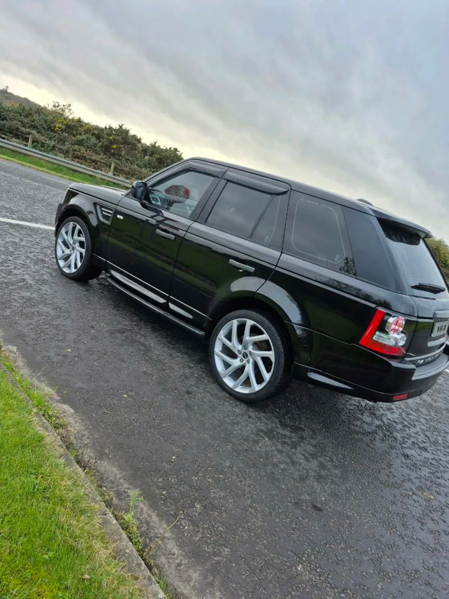 Range Rover Sport HSE Luxury - Image 2