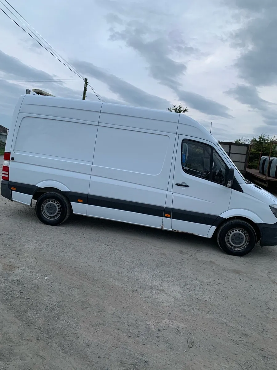 Mercedes sprinter - Image 4