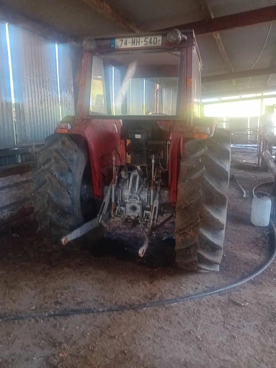 Massey Ferguson 185 with front loader - Image 4