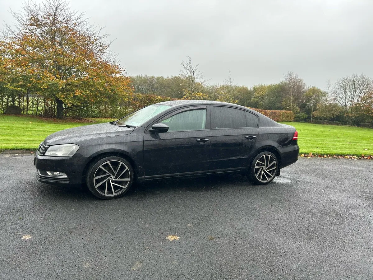 Car - Image 1